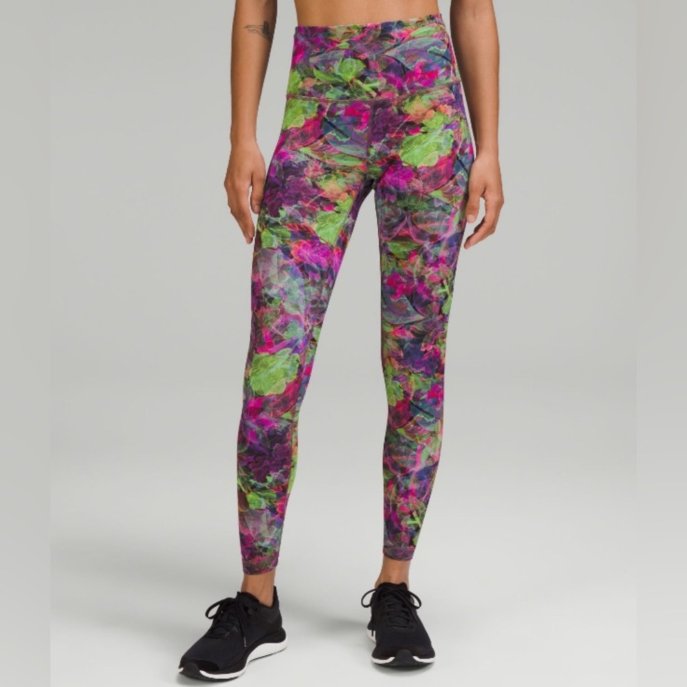 NEW Lululemon wunder train HR 25”